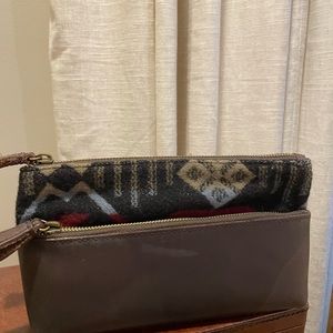 Beautiful Pendleton leather and wool clutch/organizer.